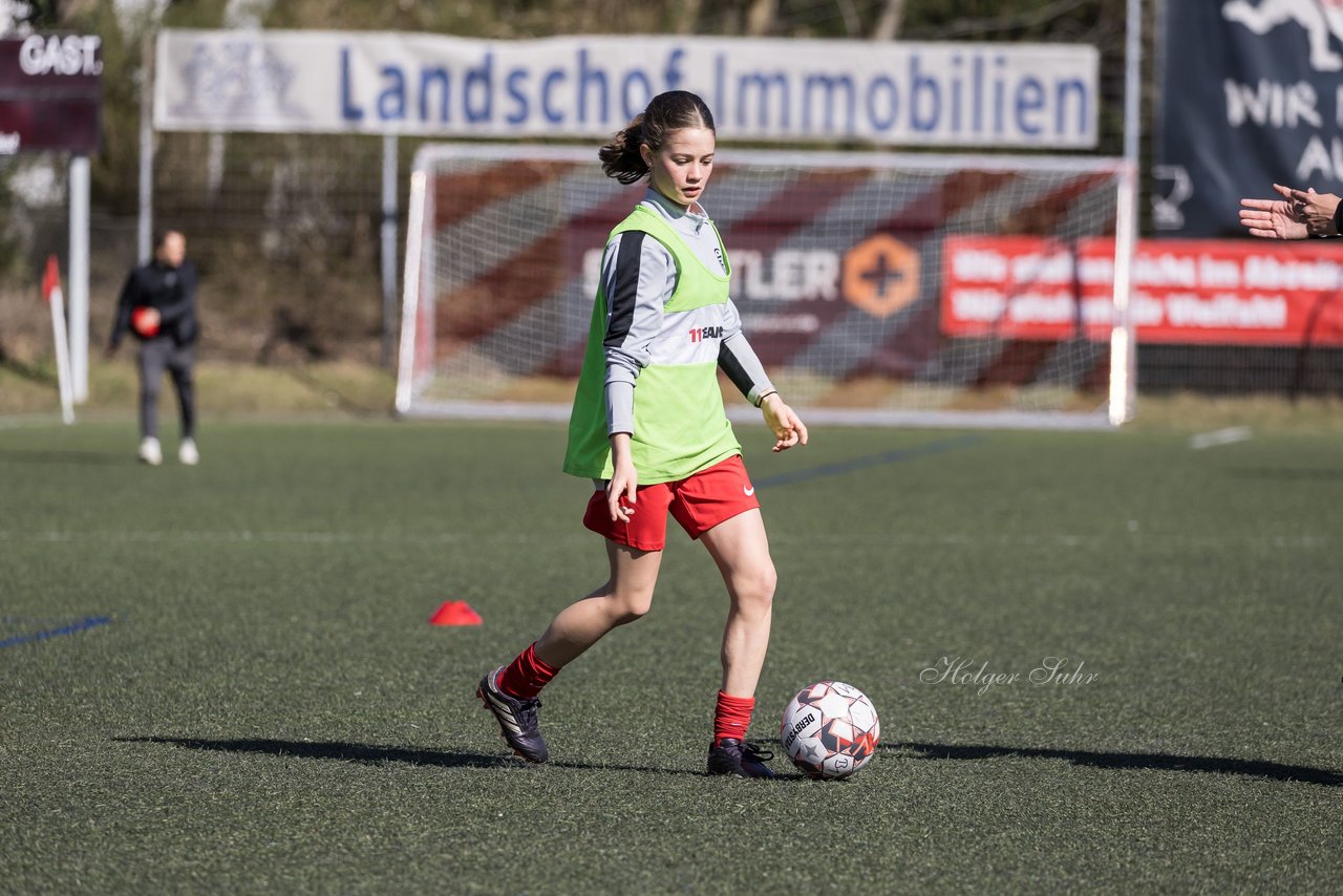 Bild 89 - wBJ Eimsbuettler TV - VfL Wolfsburg : Ergebnis: 1:3